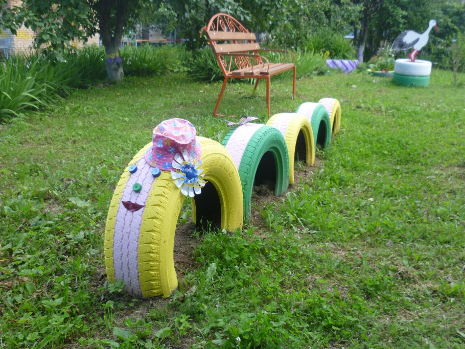 Детская площадка из шин