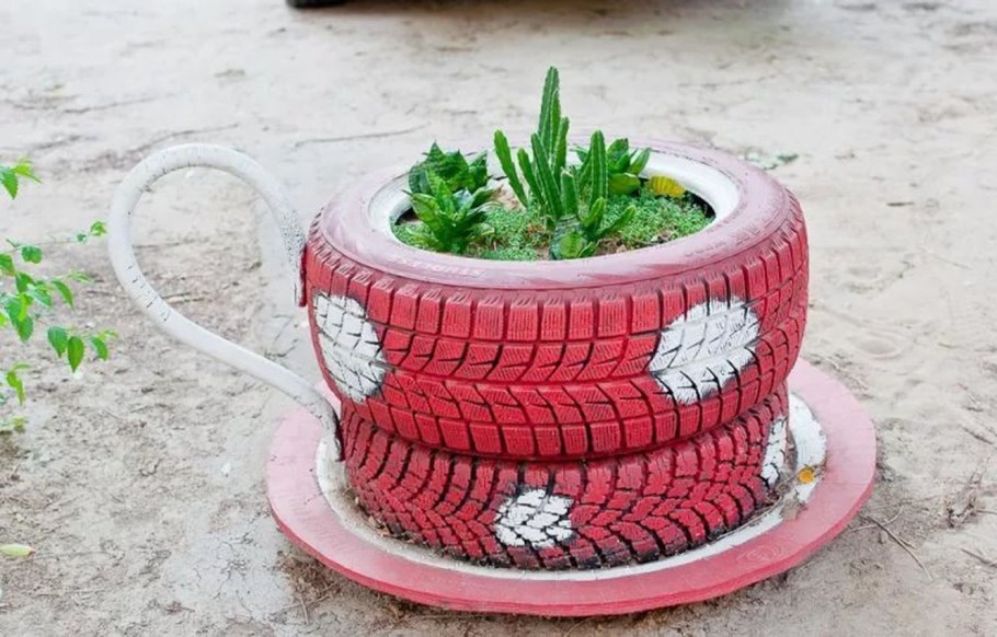 Клумба из шин