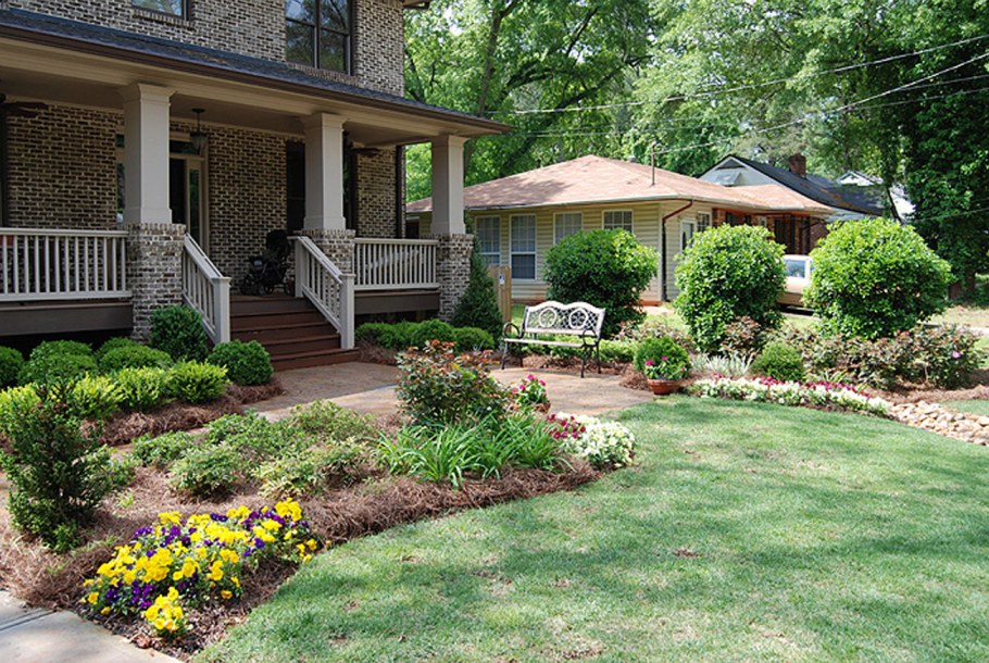 Обустройство двора частного дома