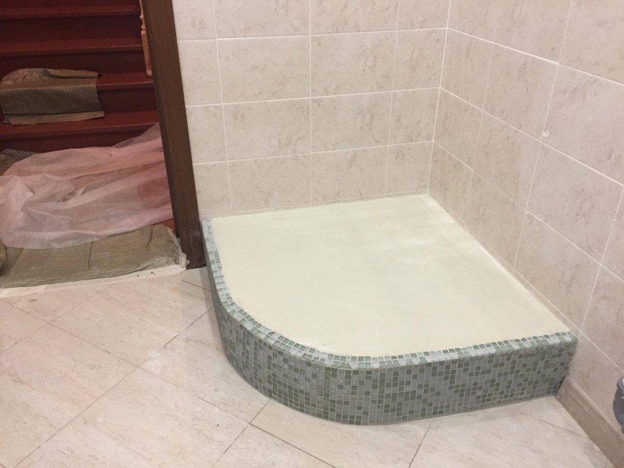 Подиум для душевой кабинки