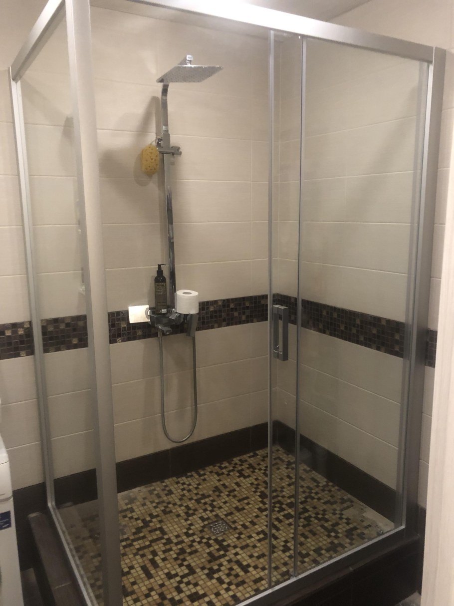 Душ с поддоном