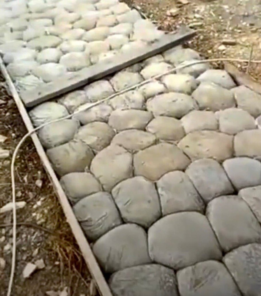 Дорожка из цемента