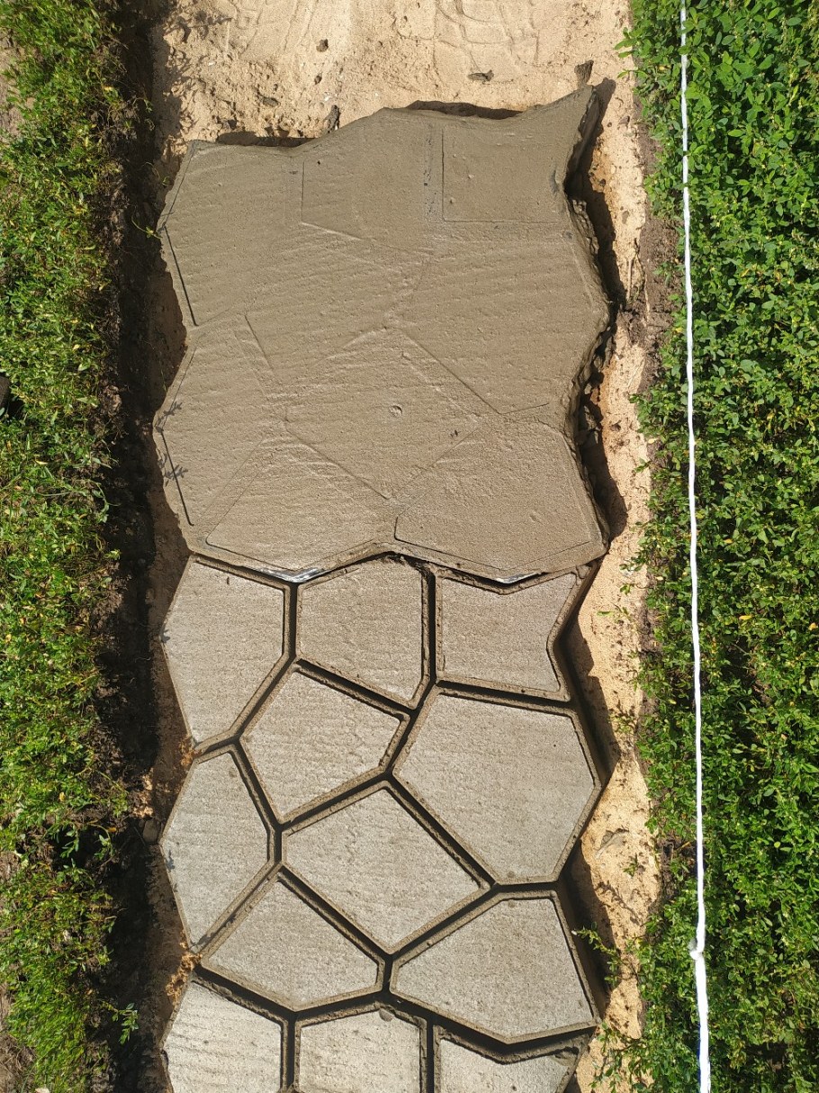 Кашпо из цемента и тряпок для сада