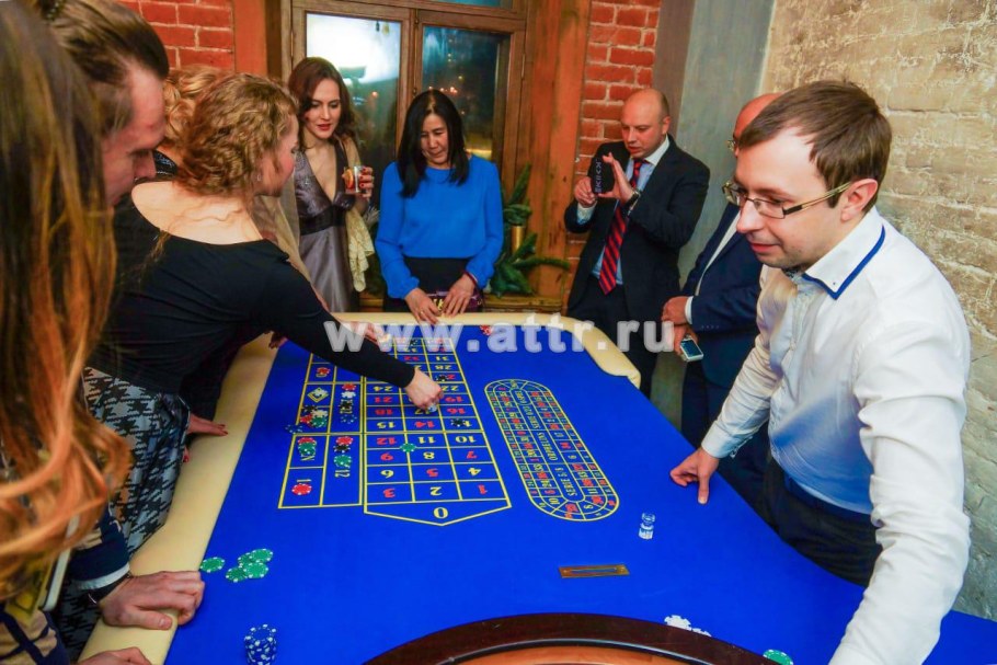 Рулетка казино стол