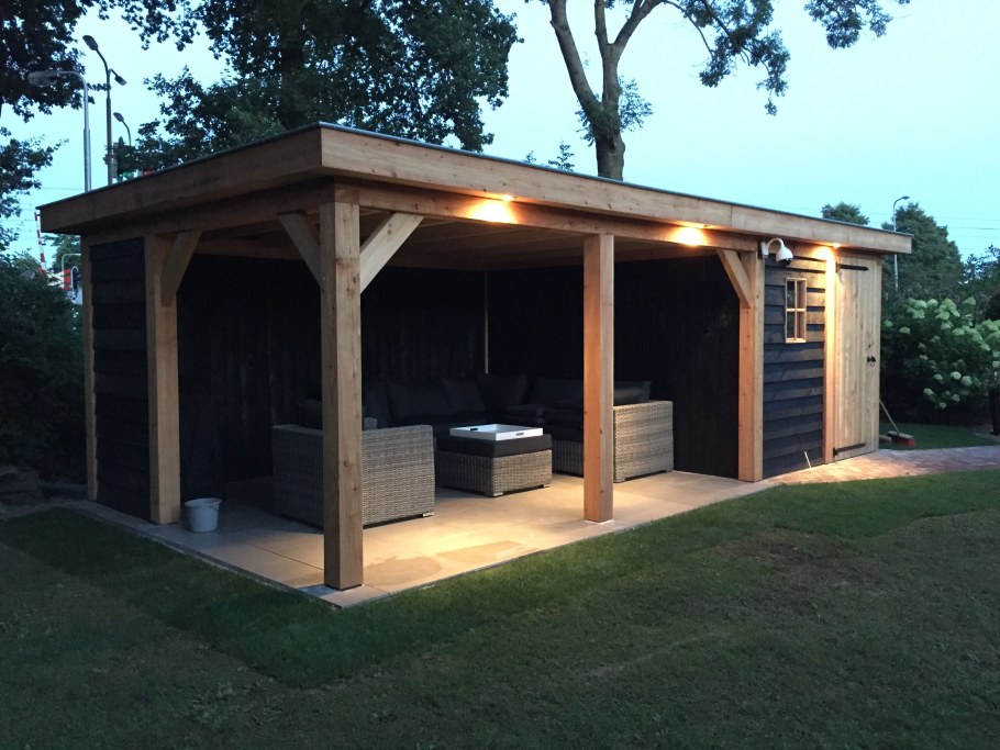 Хозблок совмещенный с беседкой