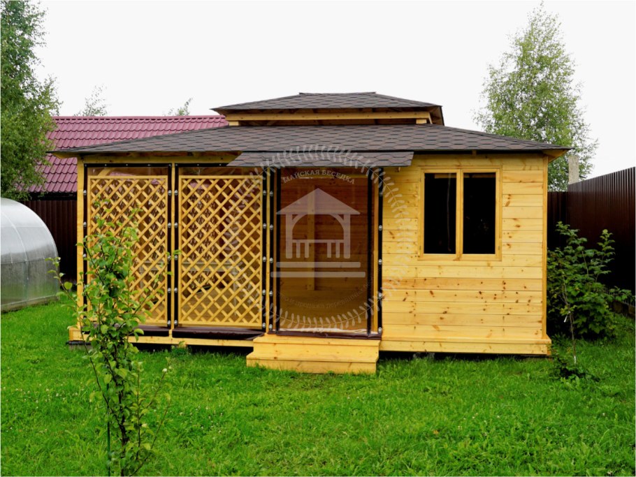 Беседка с сараем