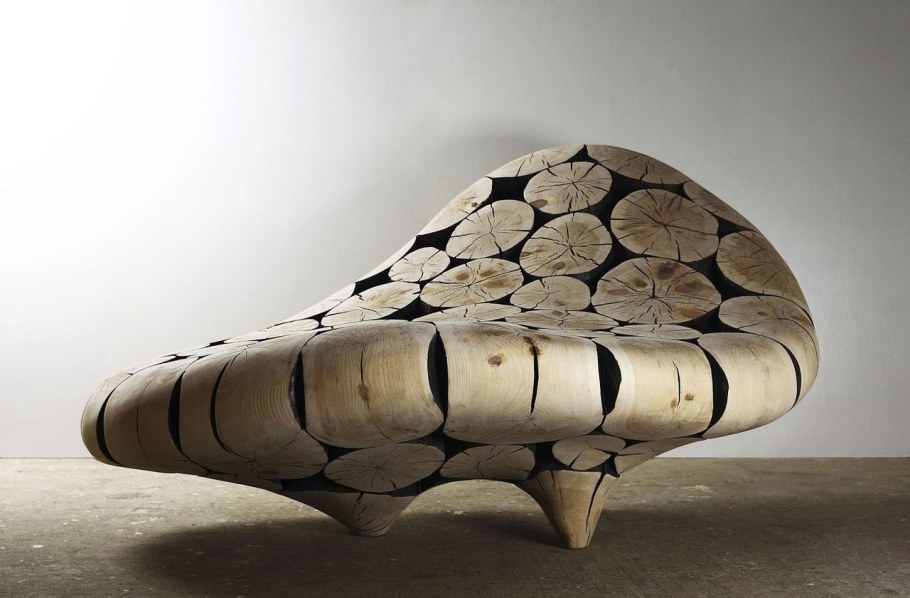 Необычные кресла из дерева