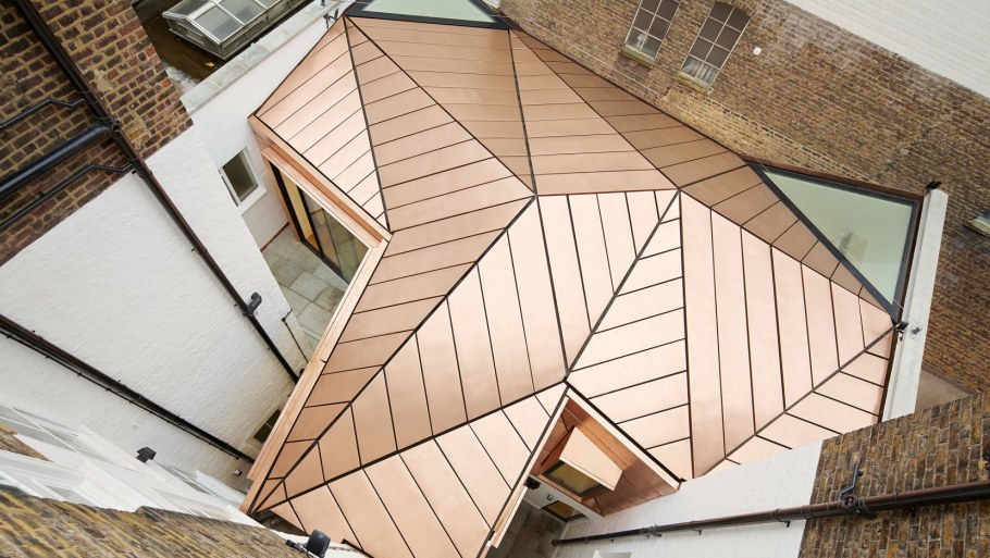 Объемно пространственная композиция пирамида