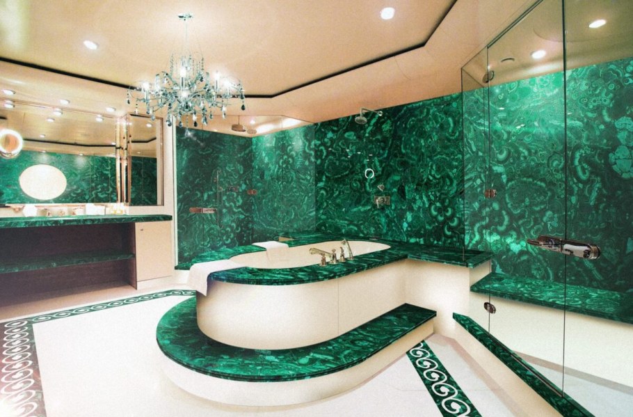 Яшма, полировка 26х25,5х8 см