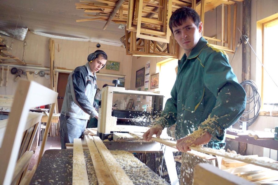 Профессия Столяр