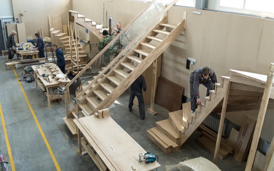 Столярная мастерская лестницы