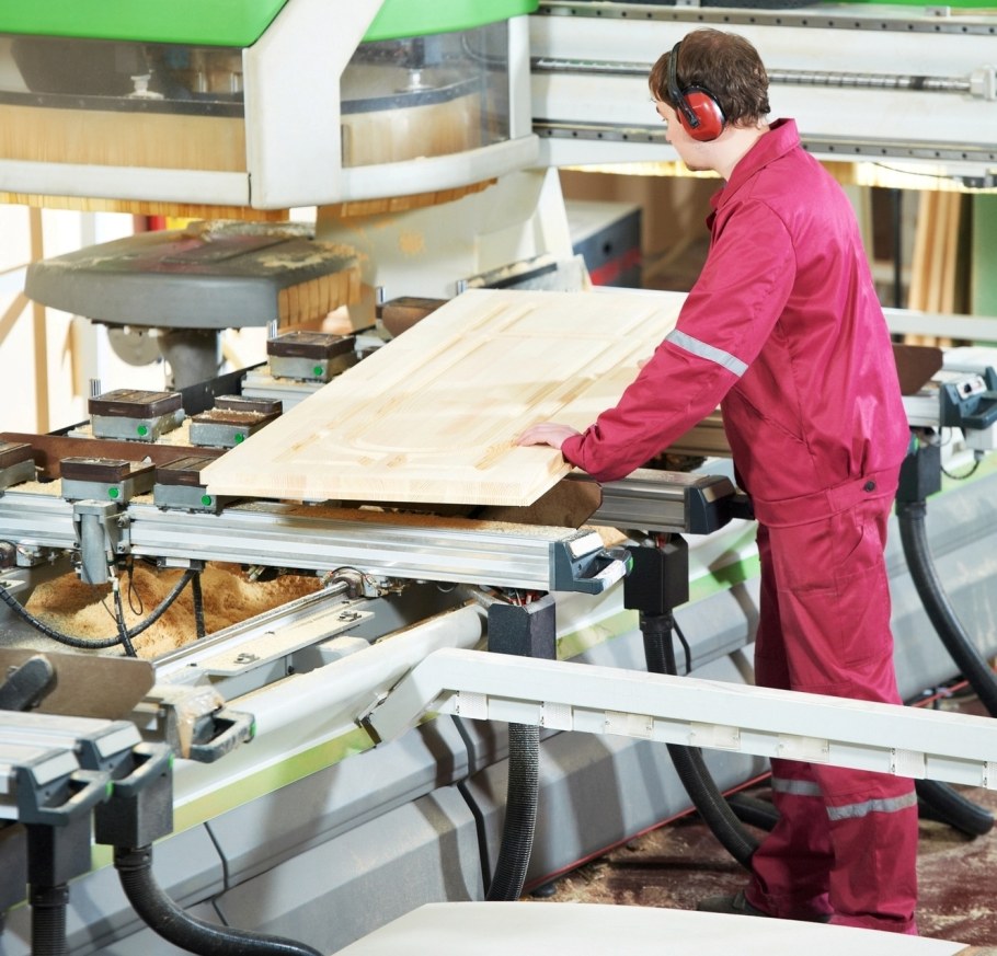Оборудование для производства мебели из дерева