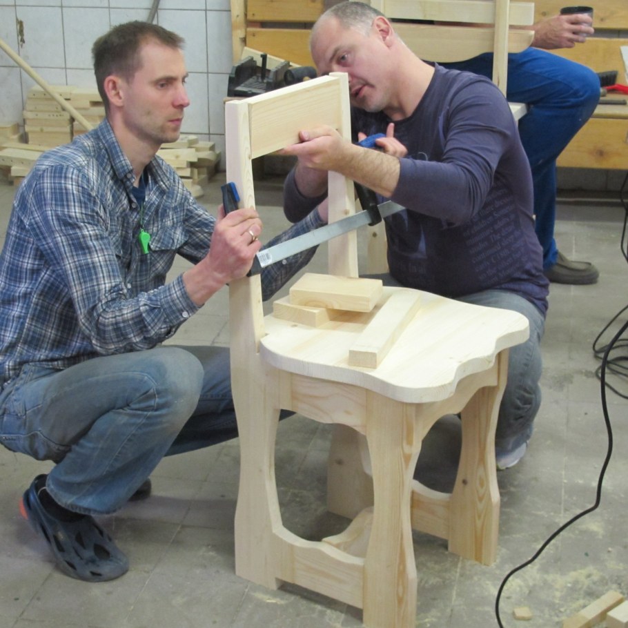 Столяр плотник