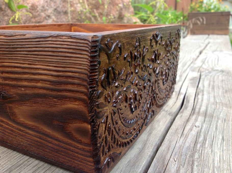 Браширование древесины