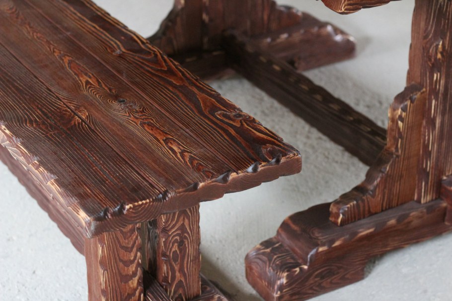 Брашированный стол