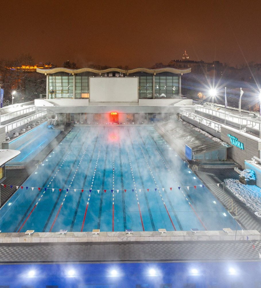 Бассейн Чайка в Москве