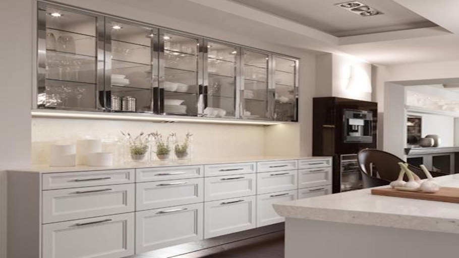 Афина Оро МАКБЕРРИ