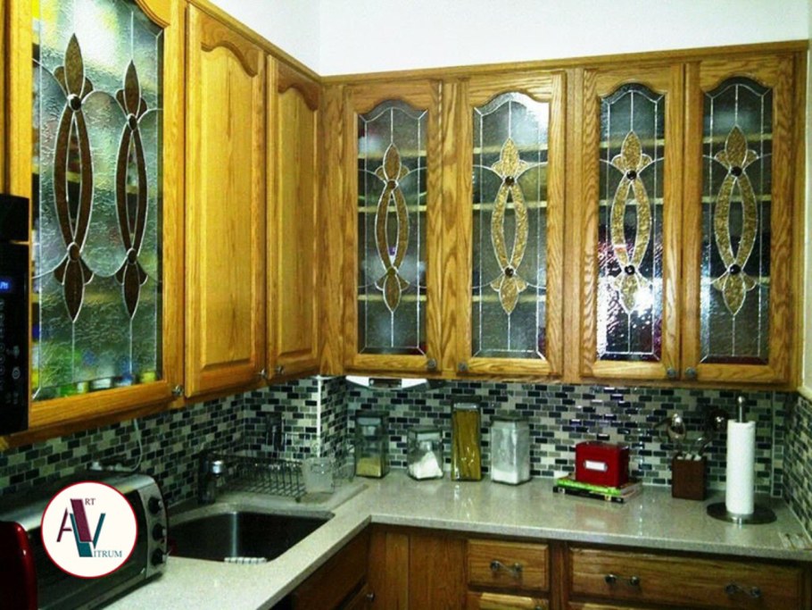 Витраж в кухонный фасад фьюзинг