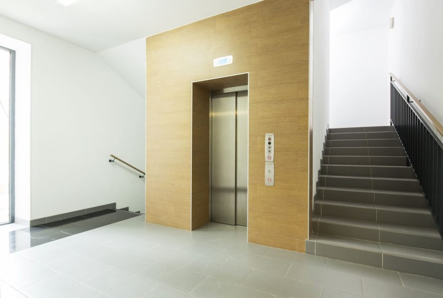 Коридор в многоквартирном доме