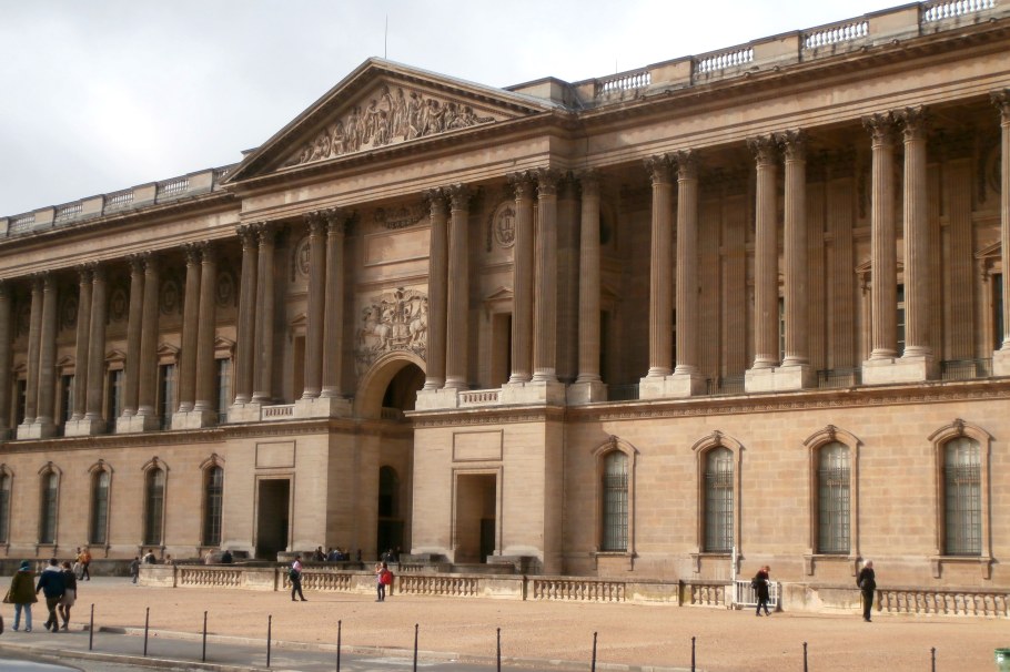 Восточный фасад Лувра, Париж (Архитектор Клод Перро)