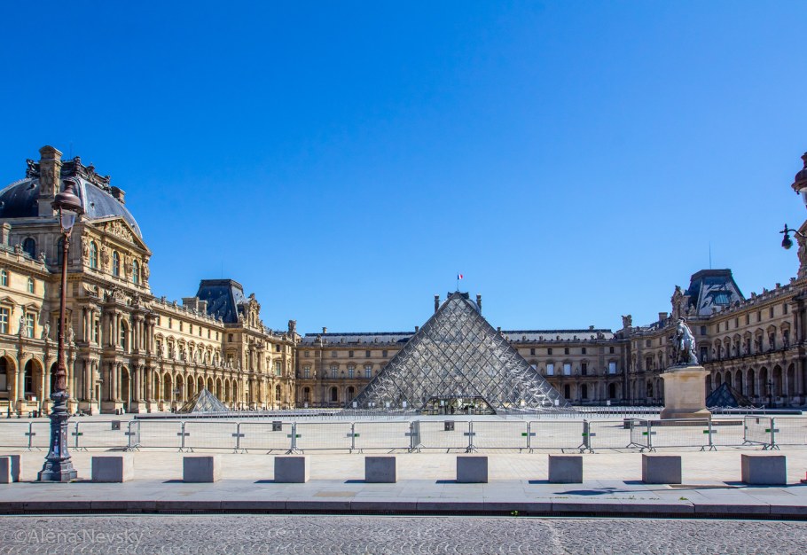 Лувр Королевская Академия архитектуры
