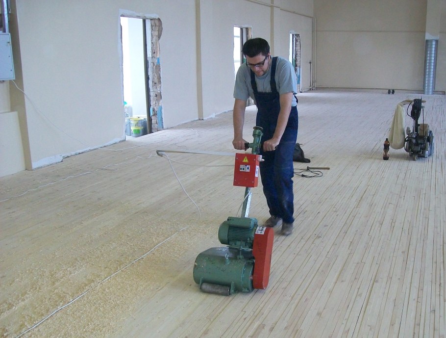 Циклевочная машина для деревянного пола SM -107