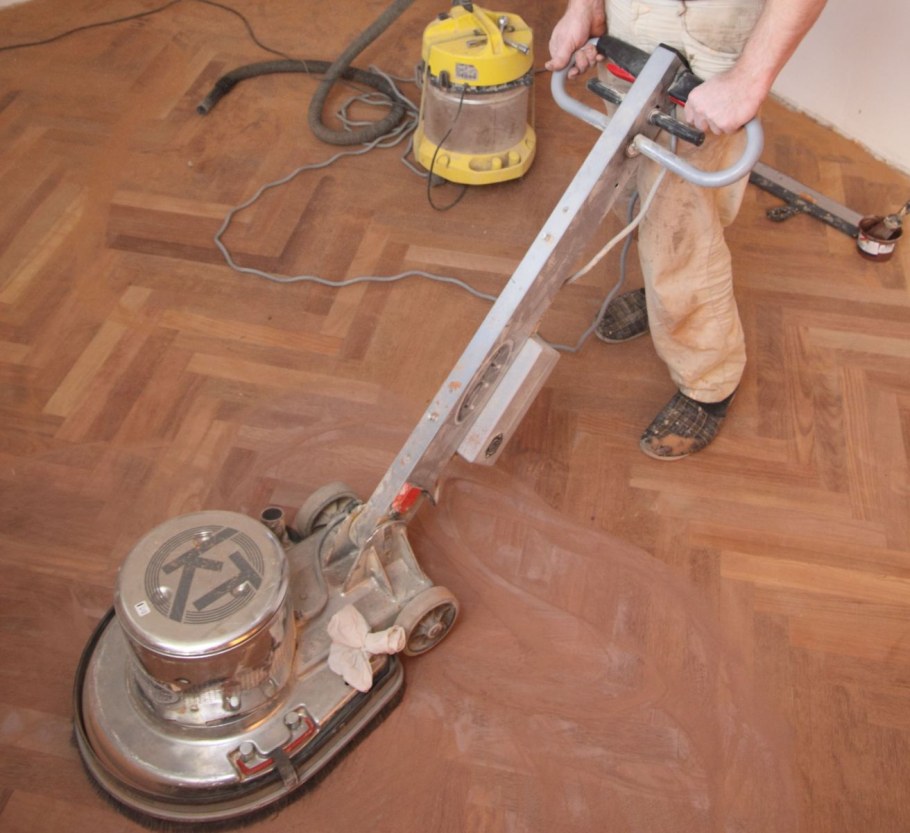 Машинка для циклевания пола