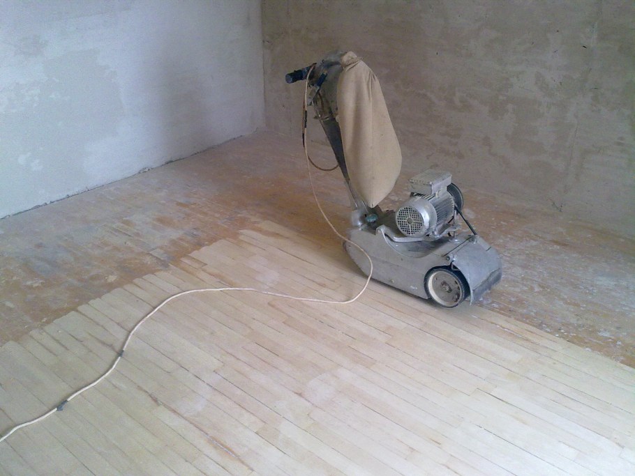 Машинка для циклевки пола