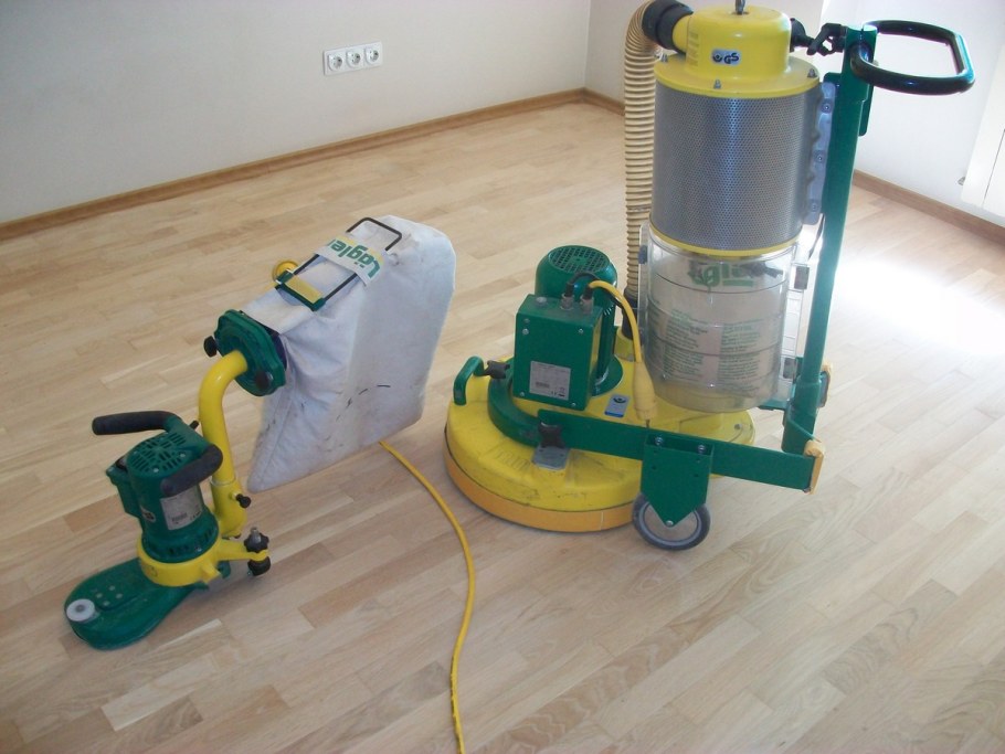 Циклевочная машина для деревянного