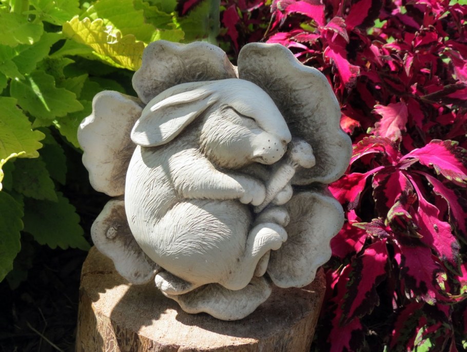 Фигуры из цемента для сада