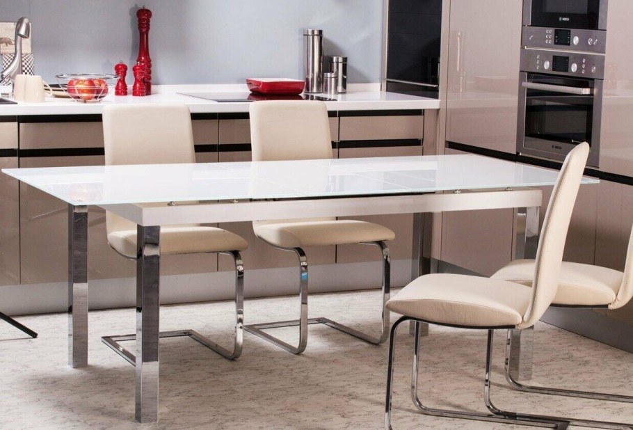 Обеденный стол Barnes Round Dining Table