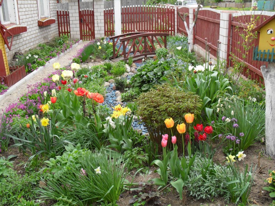 Тюльпаны в ландшафте