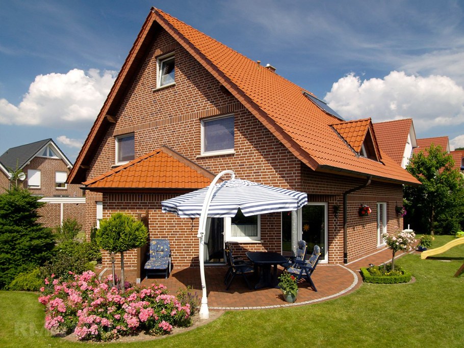 Загородный дом из кирпича