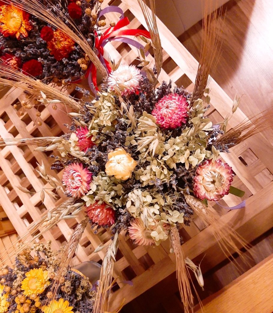 Композиции из сухоцветов на дачу