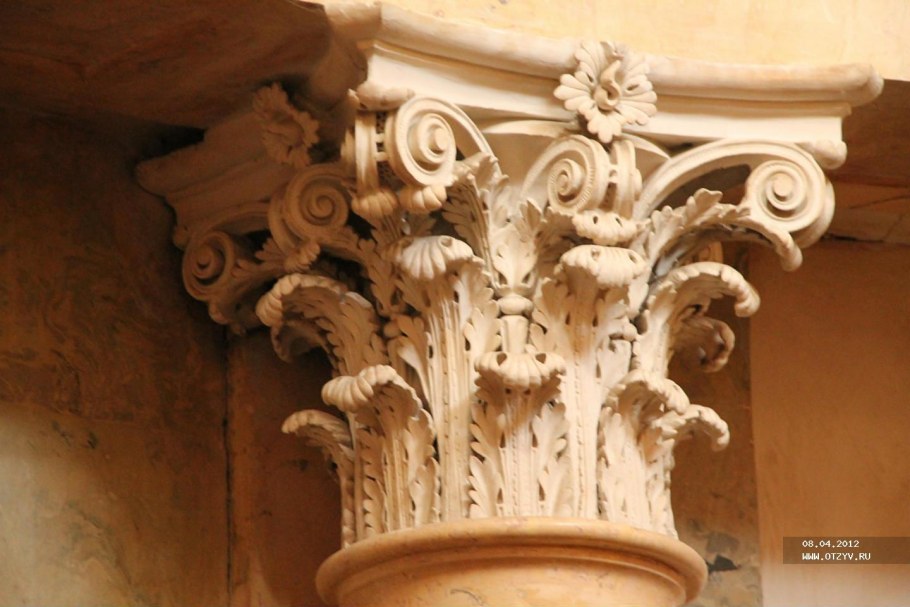 Карниз Коринфского ордера