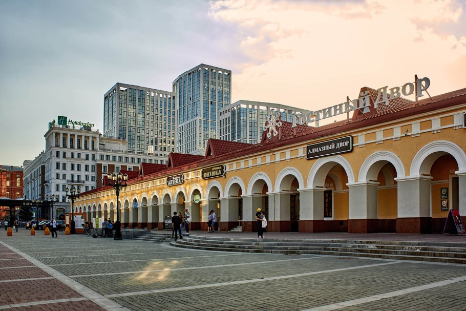 Внутренний дворик Гостиного двора СПБ