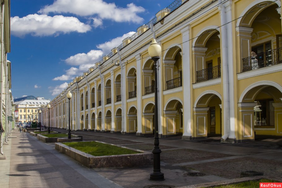 Гостиный двор Санкт-Петербург внутренний дворик