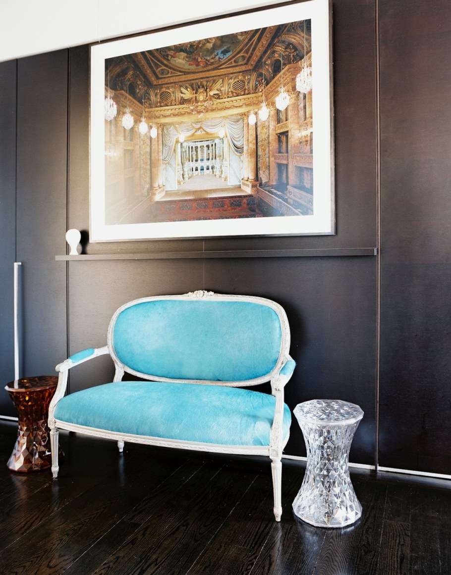 Кресло во французском интерьере