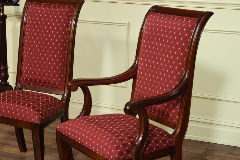 Обивка стульев