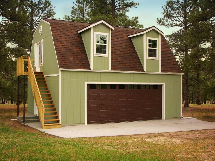 Гараж с жилым вторым этажом