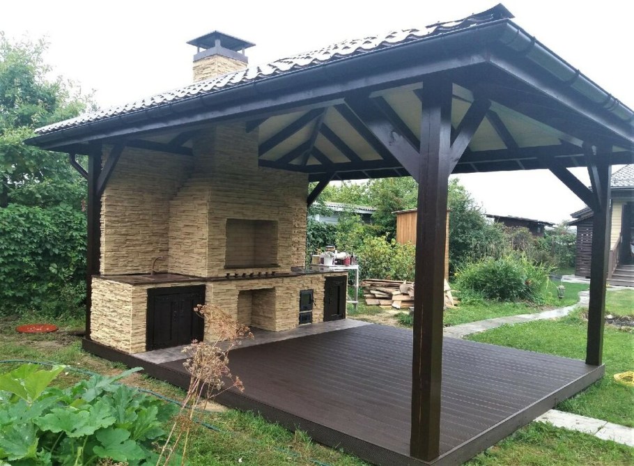 Беседка с мангалом