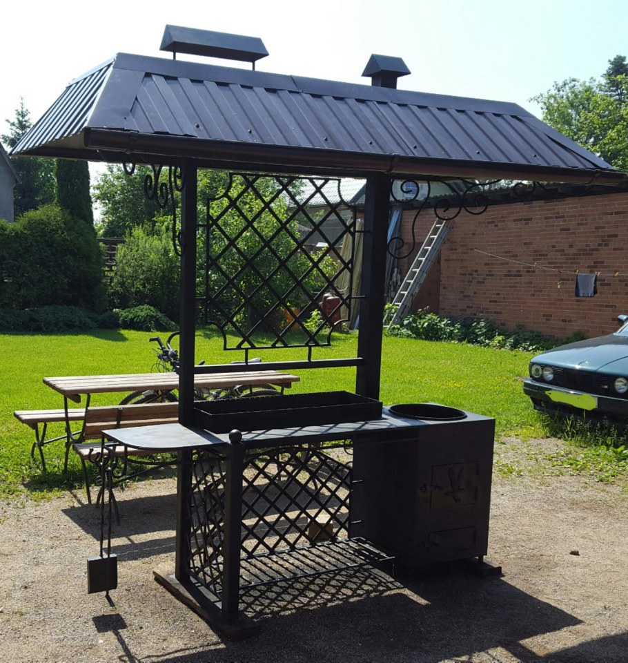 Беседка газебо современная