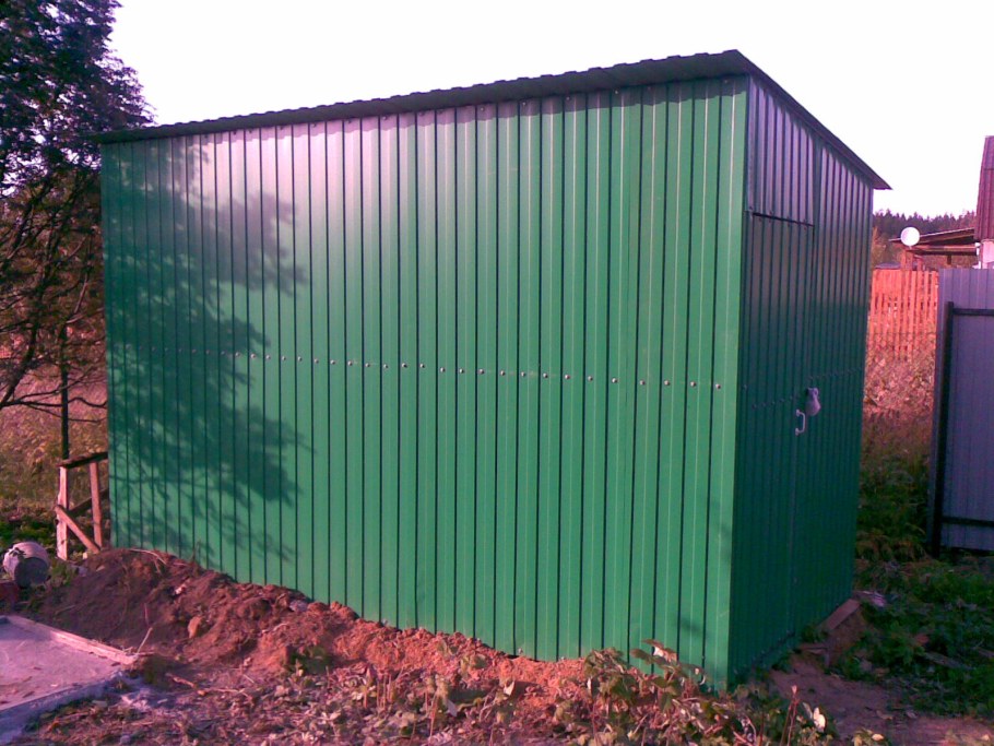 Сарай из профнастила