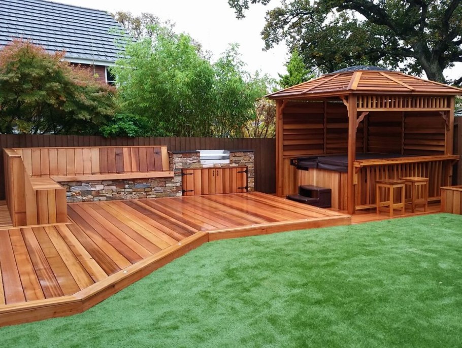 Патио из лиственницы