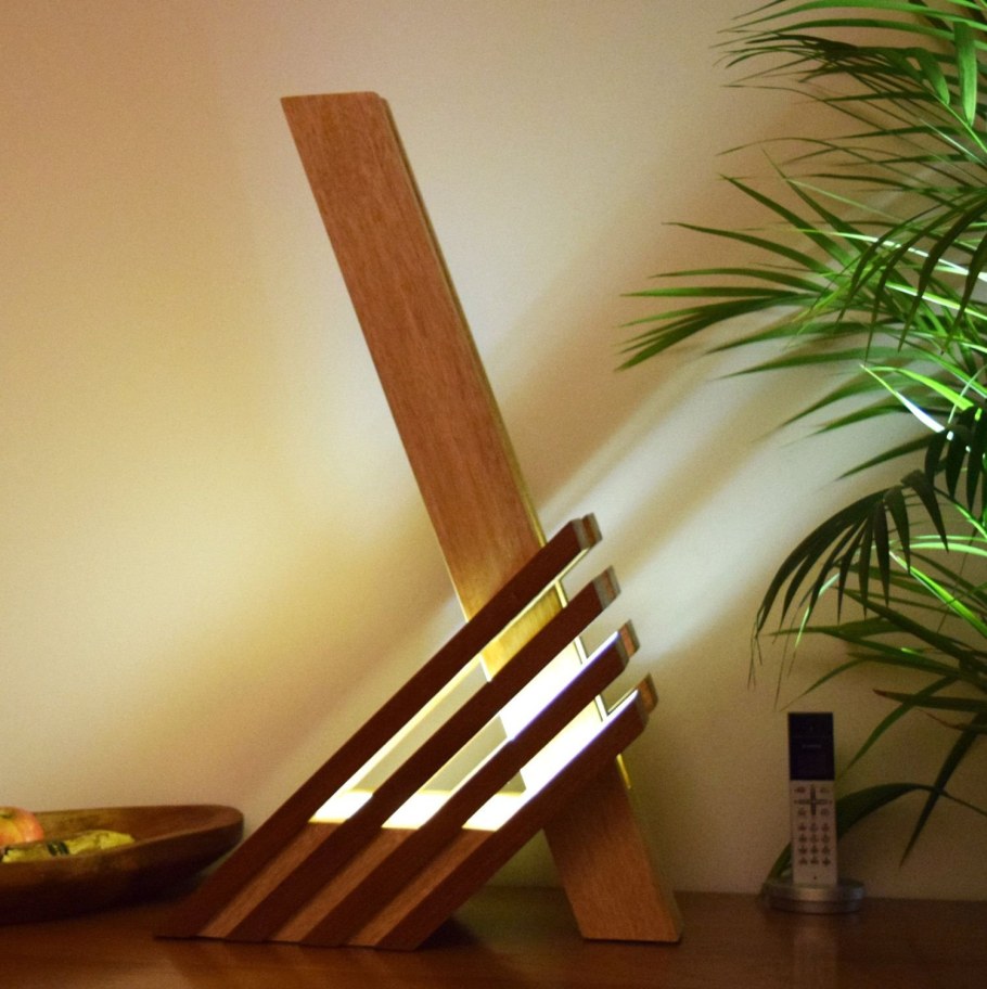 Люстры из брусков и деревянных реек