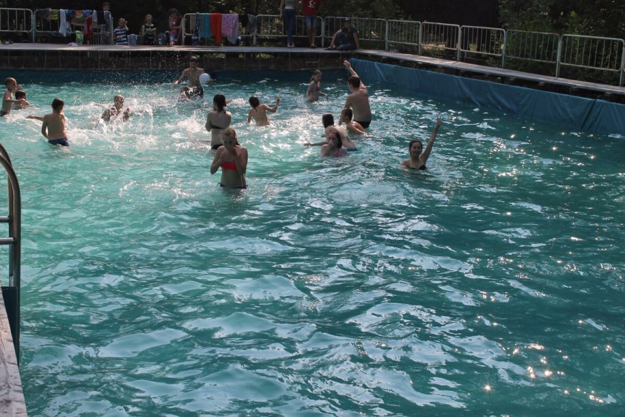 Бассейн в Динопарке Магнитогорск