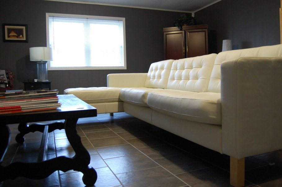 Мебельный магазин в торговом центре