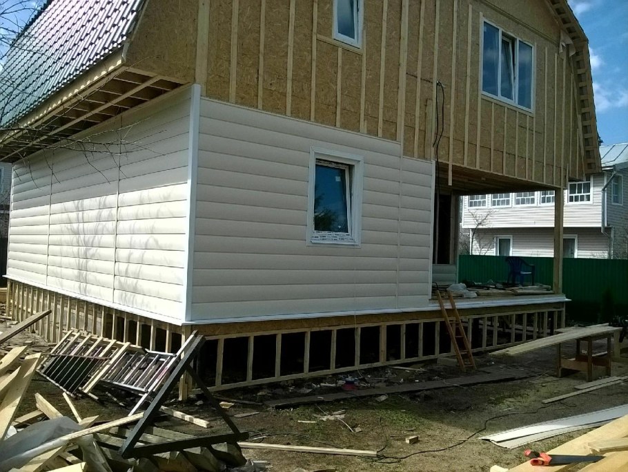 Из старого дачного домика в конфетку