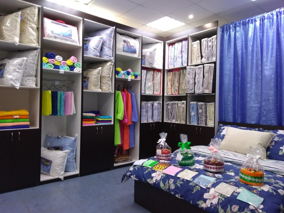 Интерьер магазина постельного белья