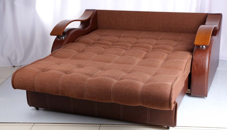 Разобранный диван